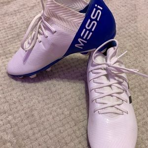Adidas kids nemeziz messi soccer cleats